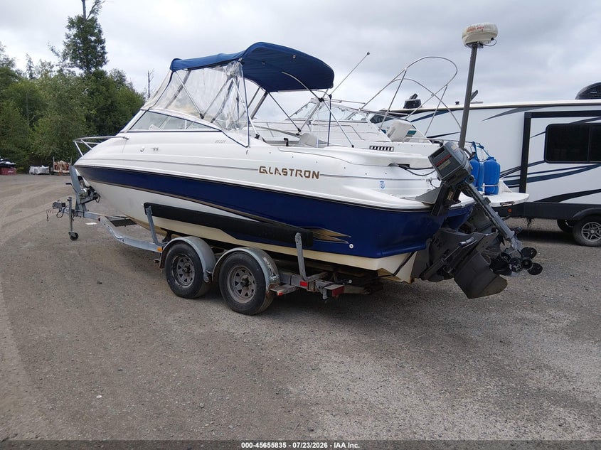 2000 GLASTRON 22' auction photo 3