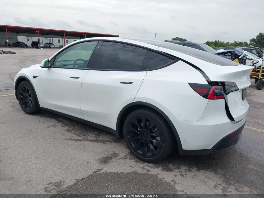 2021 Tesla Model Y Long Range Dual Motor All-Wheel Drive VIN: 5YJYGAEE2MF137666 Lot: 45655870