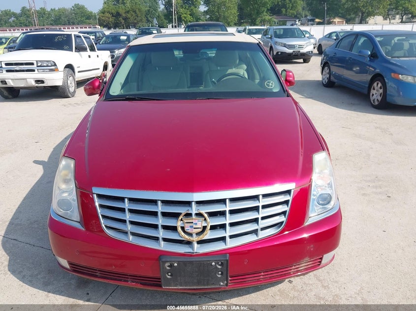 2008 Cadillac Dts 1Sb VIN: 1G6KD57YX8U138108 Lot: 45655888