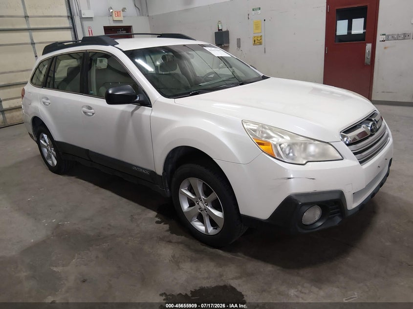 2014 SUBARU OUTBACK auction photo 1