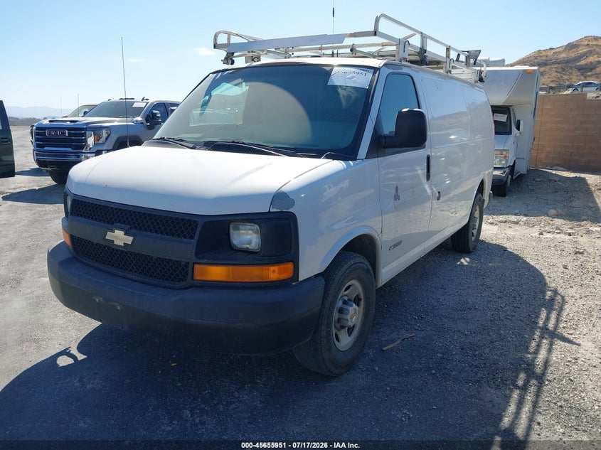 2005 CHEVROLET EXPRESS auction photo 2