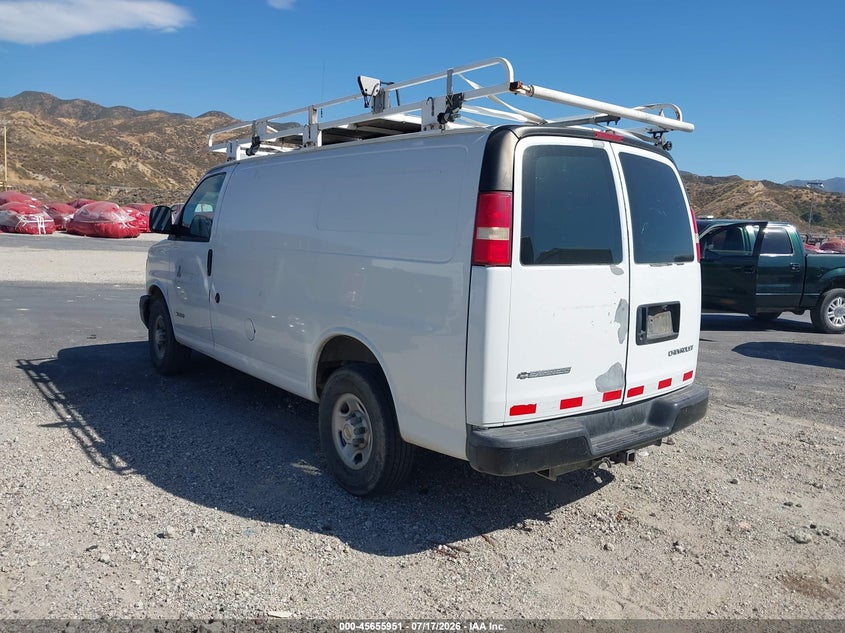 2005 CHEVROLET EXPRESS auction photo 3
