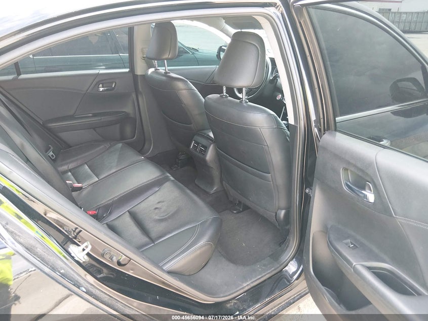 2017 HONDA ACCORD auction photo 8