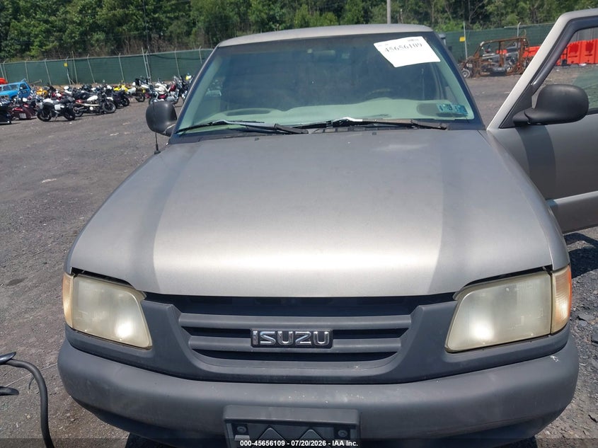 1998 Isuzu Hombre S VIN: 1GGCS1442W8651665 Lot: 45656109