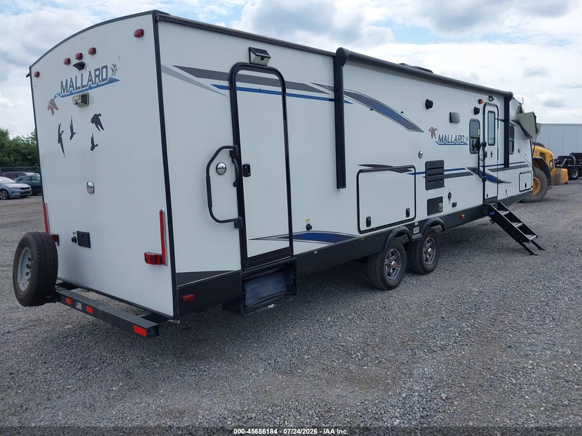2020 HEARTLAND 36' BUMPER PULL auction photo 4