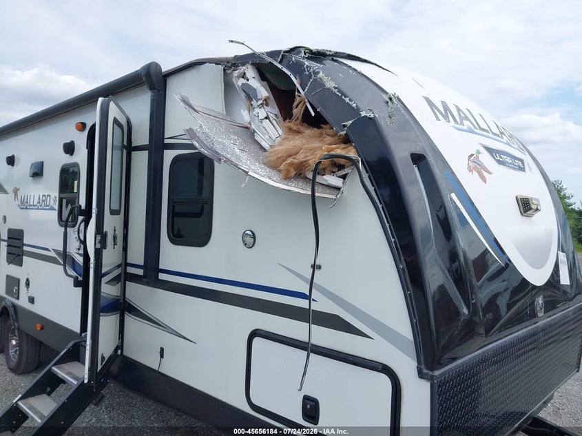 2020 HEARTLAND 36' BUMPER PULL auction photo 6