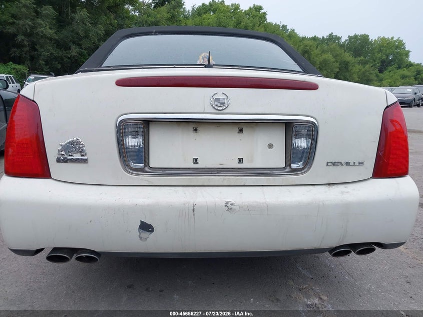 2005 CADILLAC DEVILLE auction photo 6