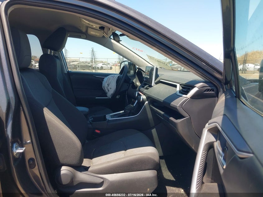 2025 TOYOTA RAV4 auction photo 5