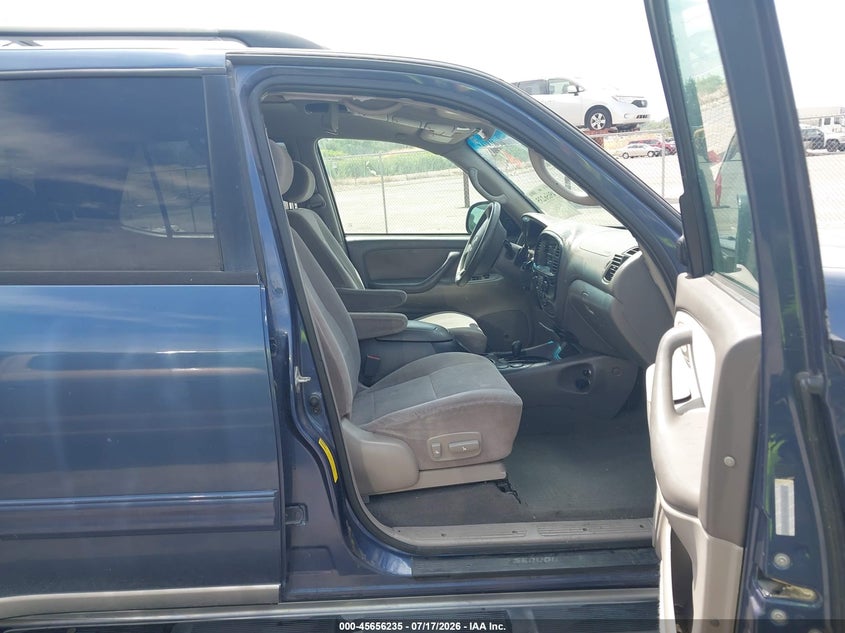 2003 TOYOTA SEQUOIA auction photo 5