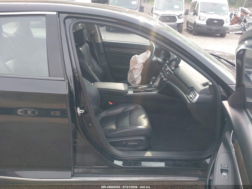 2018 HONDA ACCORD auction photo 5