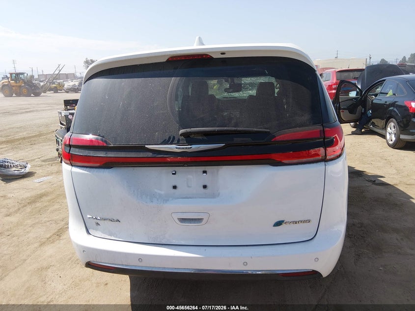 CHRYSLER PACIFICA HYBRID - zdjęcie 16