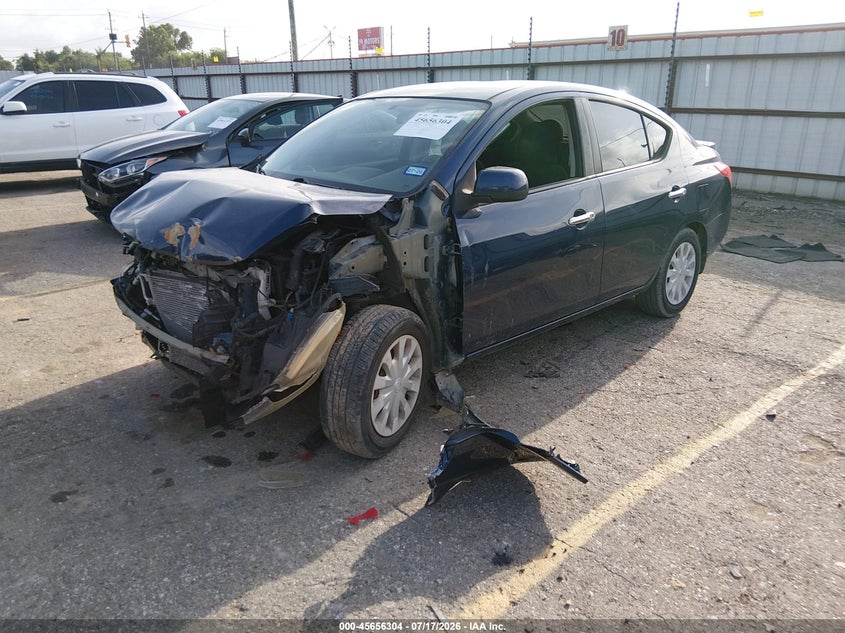 2013 Nissan Versa, Front End, IAAI, VIN 3N1CN7AP2DL877877 — photo 2