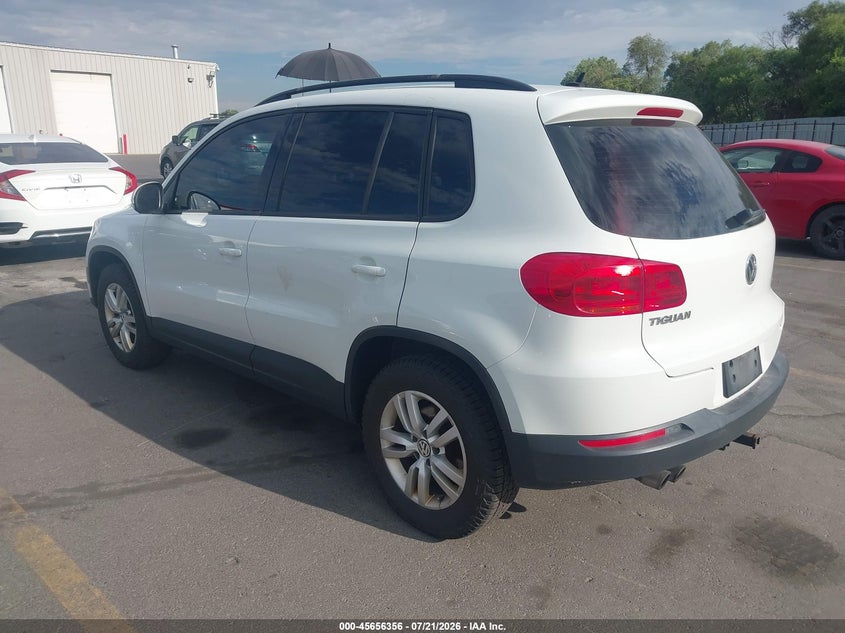2016 VOLKSWAGEN TIGUAN auction photo 3