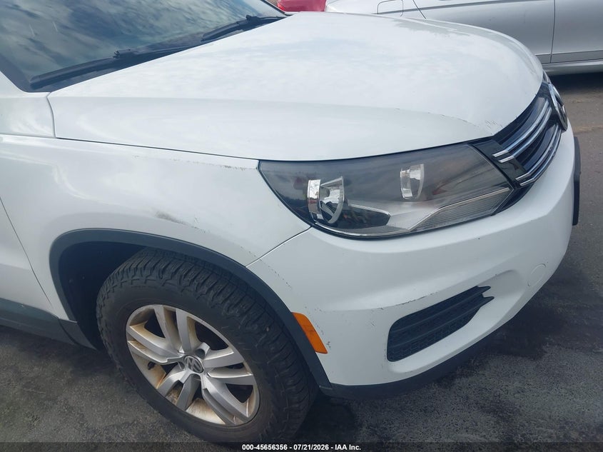 2016 VOLKSWAGEN TIGUAN auction photo 6