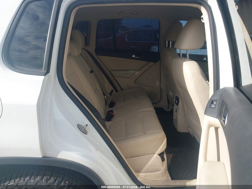2016 VOLKSWAGEN TIGUAN auction photo 8
