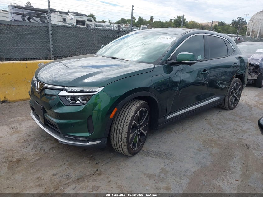 2024 VINFAST VF 8 auction photo 2