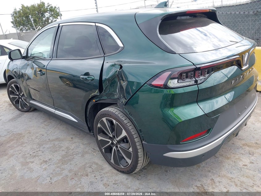 2024 VINFAST VF 8 auction photo 3