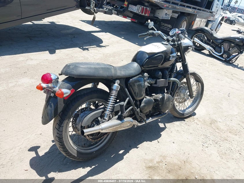 2013 TRIUMPH MOTORCYCLE BONNEVILLE auction photo 4