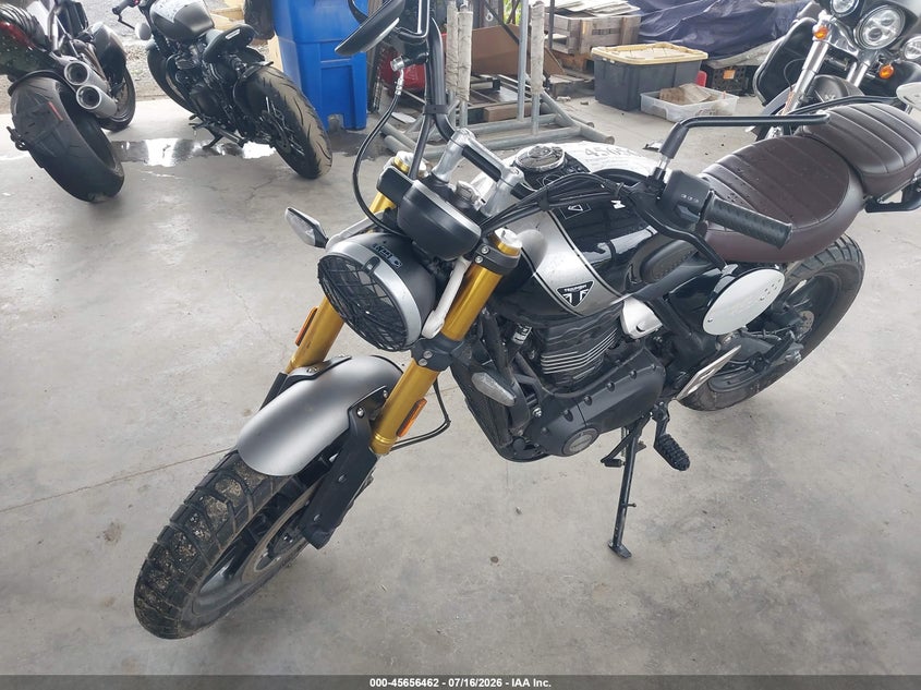 2025 TRIUMPH MOTORCYCLE SCRAMBLER auction photo 2