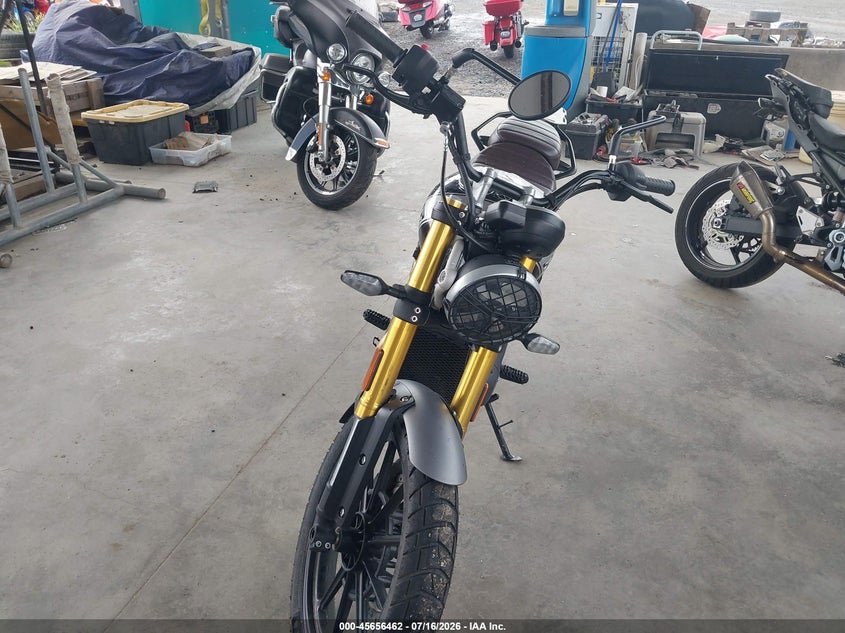 2025 TRIUMPH MOTORCYCLE SCRAMBLER auction photo 5