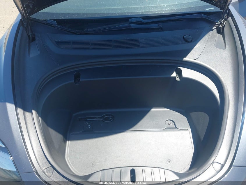 TESLA MODEL 3 - zdjęcie 10