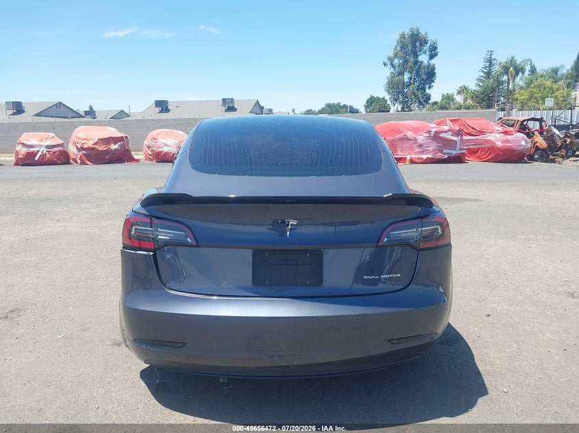 TESLA MODEL 3 - zdjęcie 16
