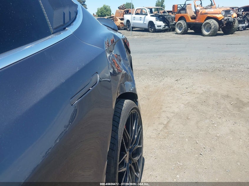 TESLA MODEL 3 - zdjęcie 19
