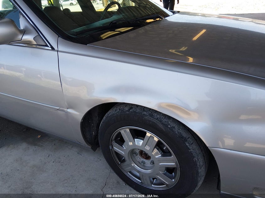 2004 CADILLAC DEVILLE auction photo 6