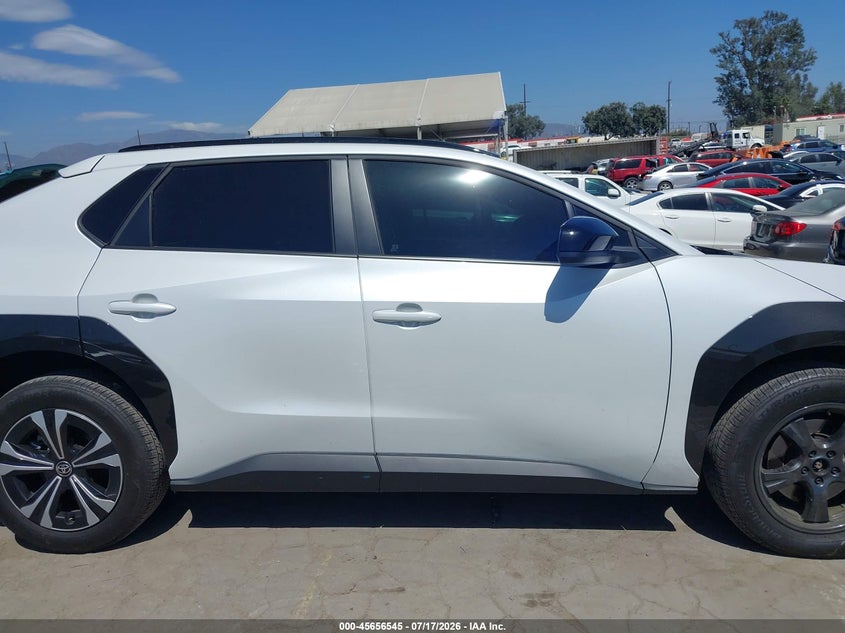 2024 Toyota Bz4X Xle VIN: JTMAAAAA5RA043268 Lot: 45656545