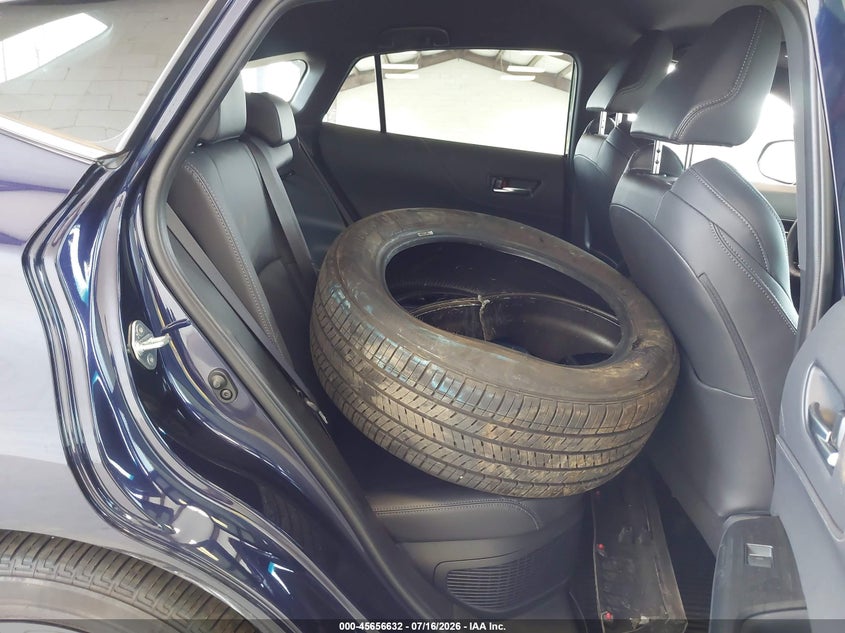 2024 TOYOTA VENZA auction photo 8