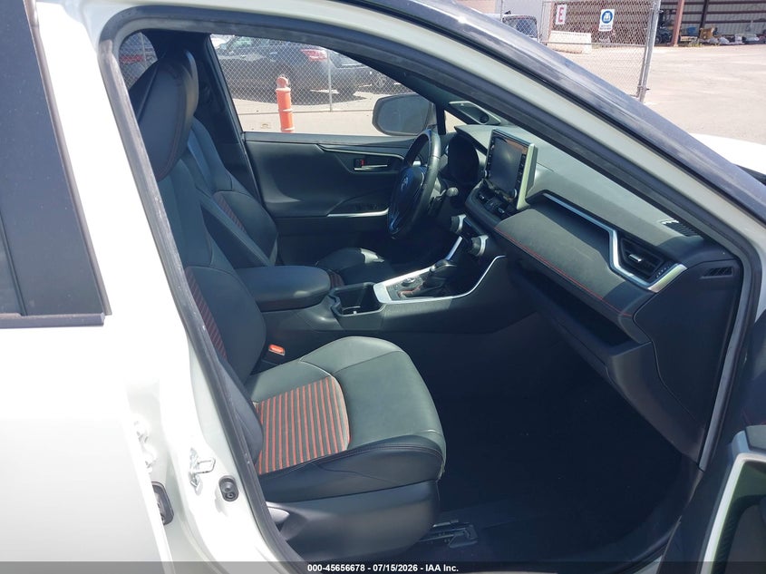 2022 TOYOTA RAV4 PRIME auction photo 5
