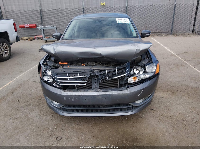 2013 Volkswagen Passat 2.5L Sel Premium VIN: 1VWCP7A34DC053649 Lot: 45656701