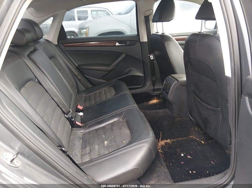 2013 Volkswagen Passat 2.5L Sel Premium VIN: 1VWCP7A34DC053649 Lot: 45656701