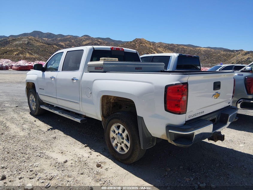 2015 CHEVROLET SILVERADO 2500HD BUILT AFTER AUG 14 auction photo 3