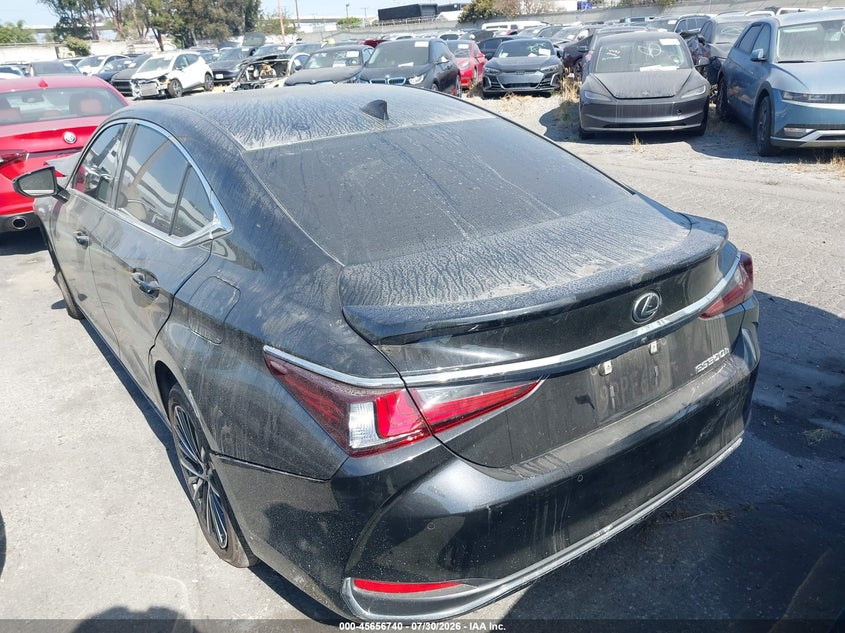 Vin: 58ada1c18su061685, lot: 46155295, lexus es 300h 20253