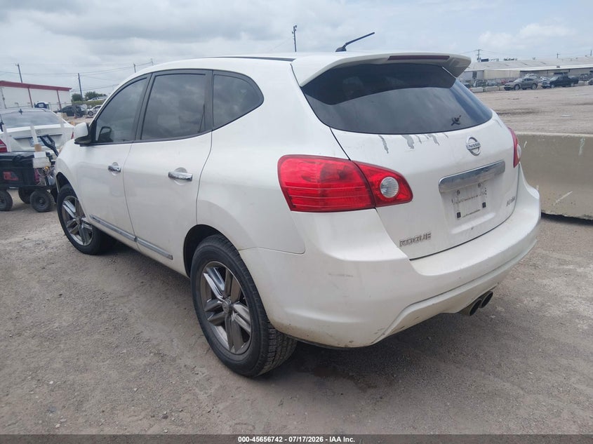 2011 NISSAN ROGUE auction photo 3