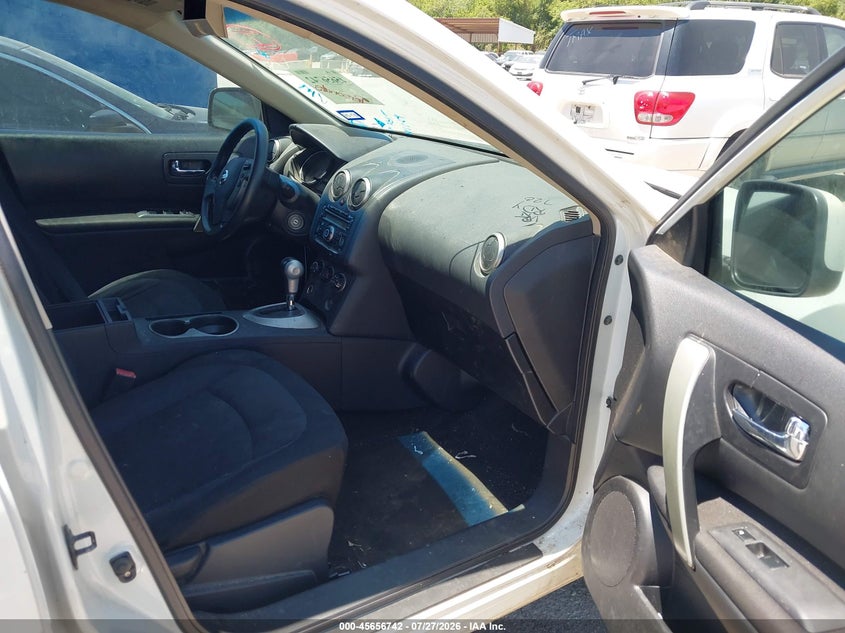 2011 NISSAN ROGUE auction photo 5