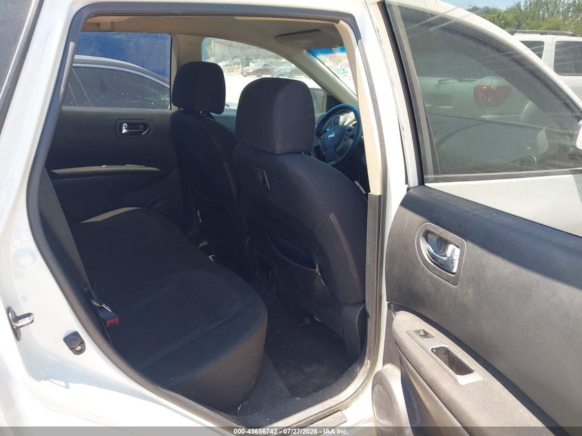 2011 NISSAN ROGUE auction photo 8