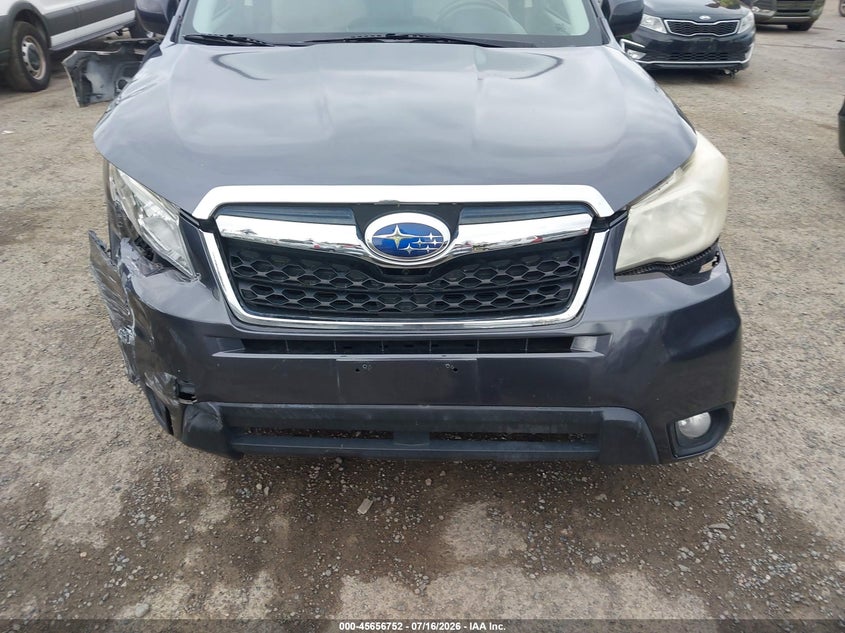 2016 SUBARU FORESTER auction photo 6