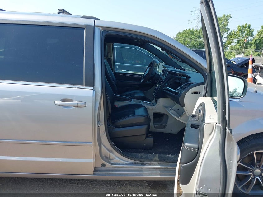 2017 DODGE GRAND CARAVAN SXT · Фото 5