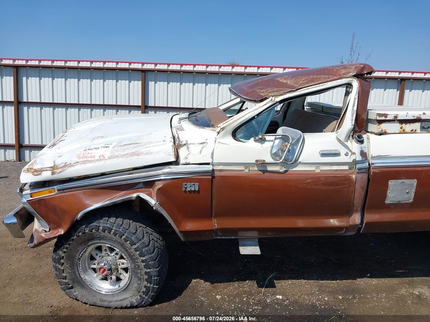 1975 FORD F-250 auction photo 6