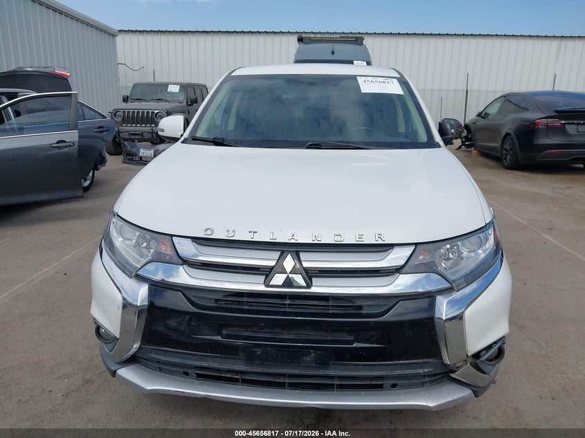 2018 Mitsubishi Outlander Se VIN: JA4AD3A33JZ041541 Lot: 45656817
