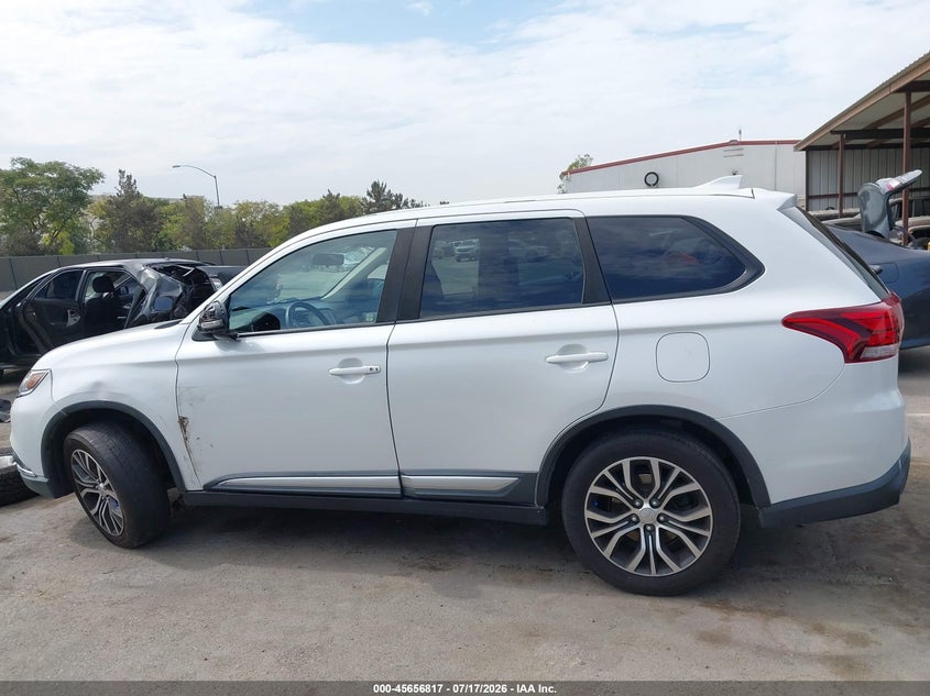 2018 Mitsubishi Outlander Se VIN: JA4AD3A33JZ041541 Lot: 45656817