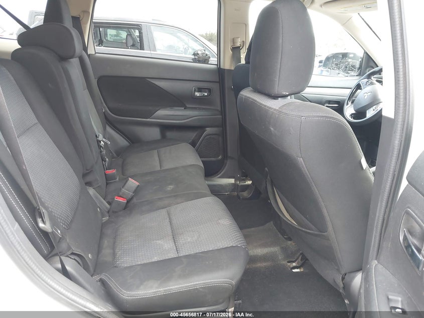2018 Mitsubishi Outlander Se VIN: JA4AD3A33JZ041541 Lot: 45656817
