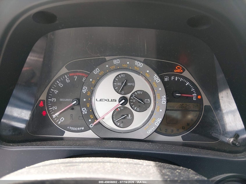 2004 LEXUS IS 300 auction photo 7