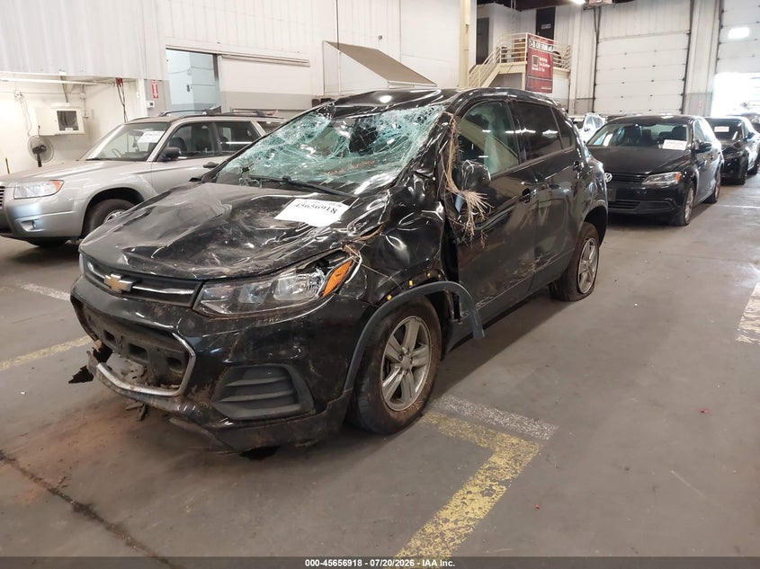 2020 CHEVROLET TRAX auction photo 2