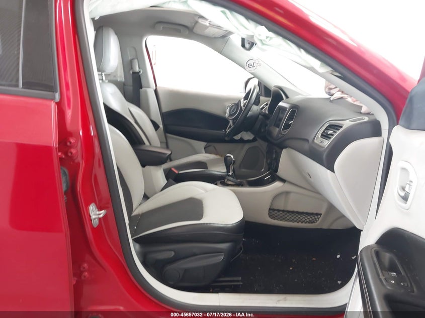 2018 JEEP COMPASS auction photo 5