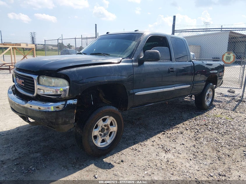 2004 GMC SIERRA 1500 auction photo 2