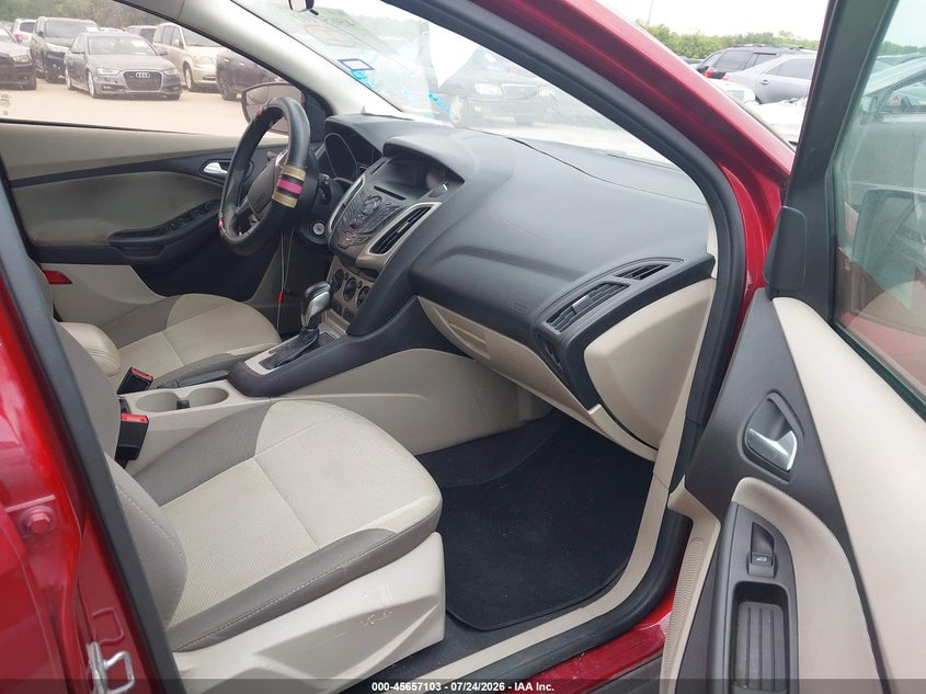 2014 FORD FOCUS auction photo 5