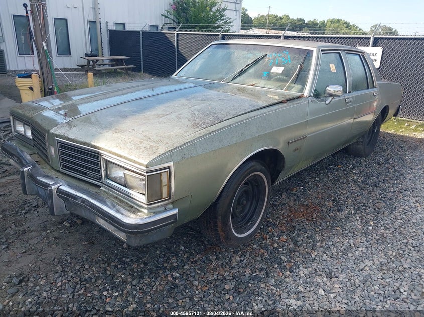 1985 Oldsmobile Delta 88 Royale, Обычный износ, IAAI, VIN 1G3BN69Y6FY376685 — фото 2